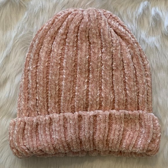 Super Soft & Cozy Pink Chenille Beanie Winter Hat - Picture 4 of 9